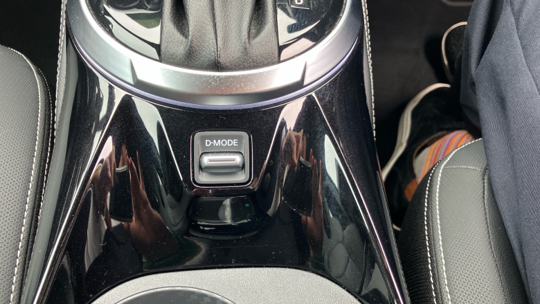 Nissan Juke 1.6 Hybrid Tekna 5dr Auto Hybrid Hatchback